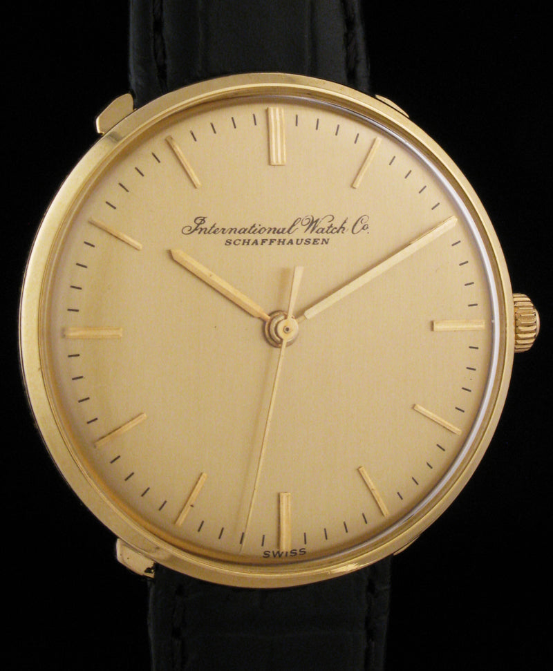 International Watch Co. IWC 18k Gold Cal. 401 Meticulous Watches International Watch Co. IWC 18k Gold Cal. 401 Meticulous Watches