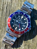 1977 Rolex GMT-Master 1675 Tritium Dial Pepsi Bezel Oyster Bracelet