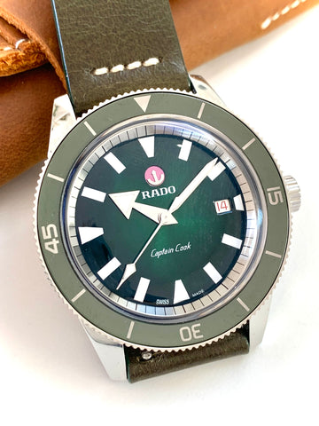2024 Captain Cook Green Dial Automatic Complete Set R32105318