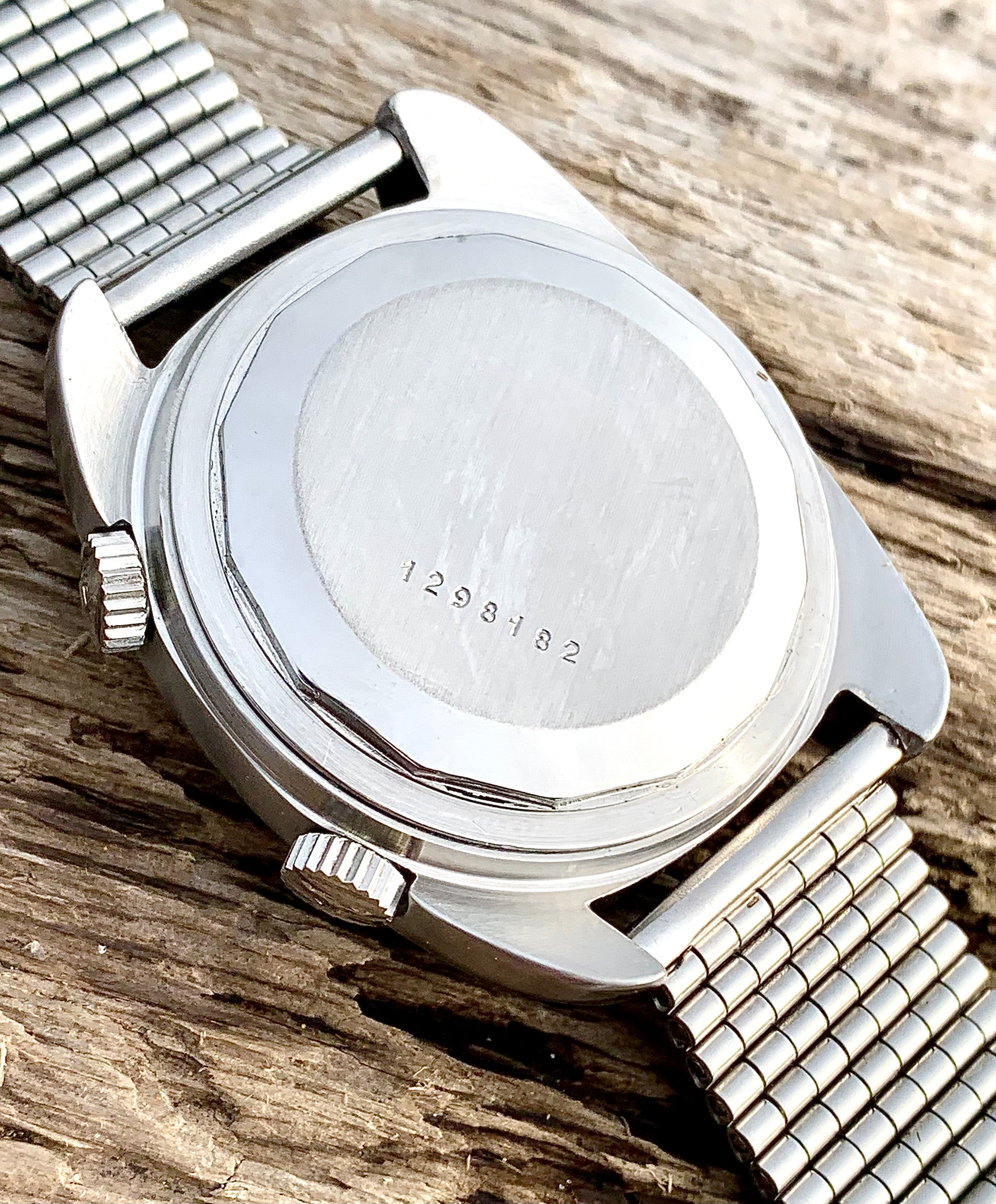 時計 circa 1970s silver 835 watch swiss made For Sale 1970s Jaeger-LeCoultre Jumbo Memovox Automatic Alarm