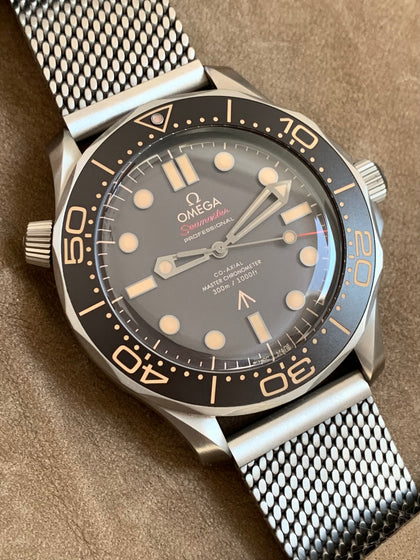 2021 Omega Seamaster James Bond No Time To Die Titanium Box/Papers