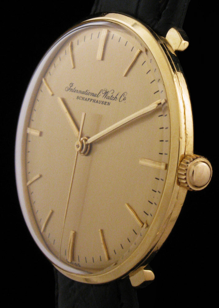 International Watch Co. IWC 18k Gold Cal. 401 – Meticulous Watches